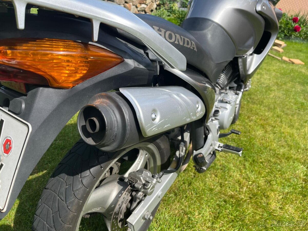 Honda Varadero 125 XL V 2004