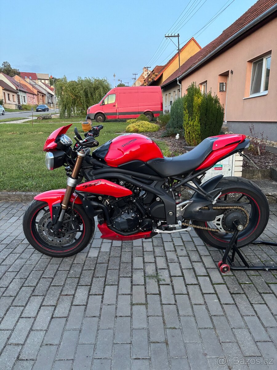 Triumph Speed Triple 1050 - 5