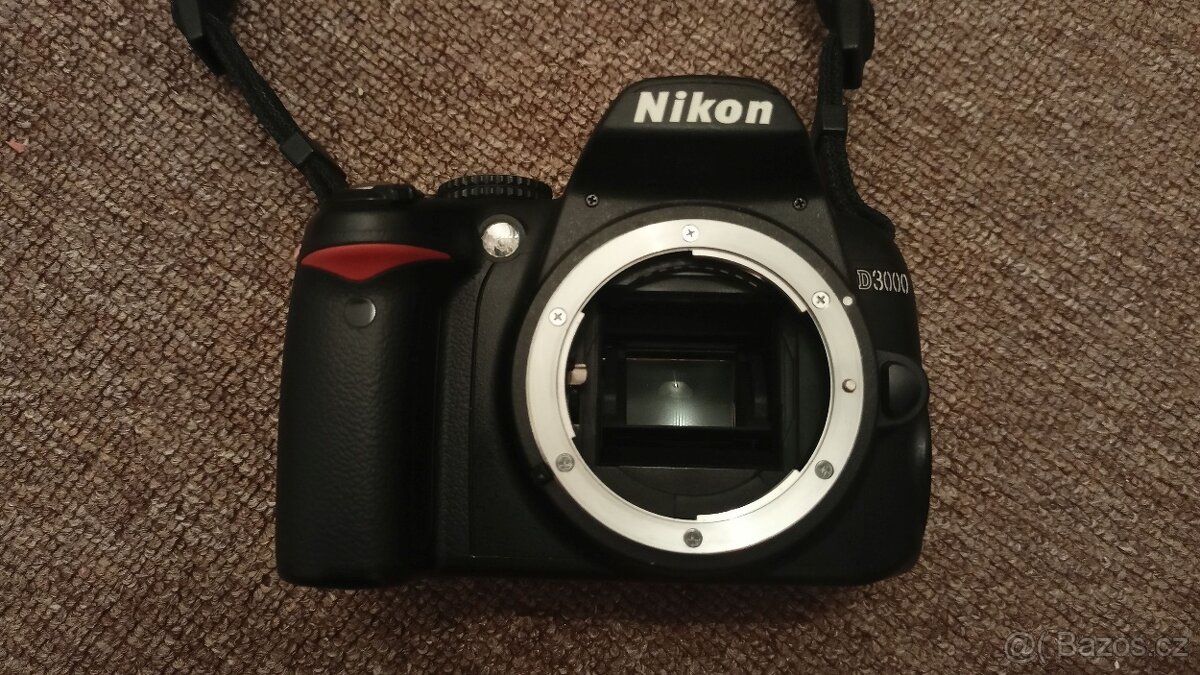 Nikon D3000 - 5