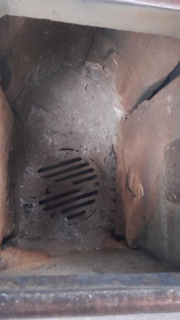 Kamna na dřevo, uhlí nebo koks - 5