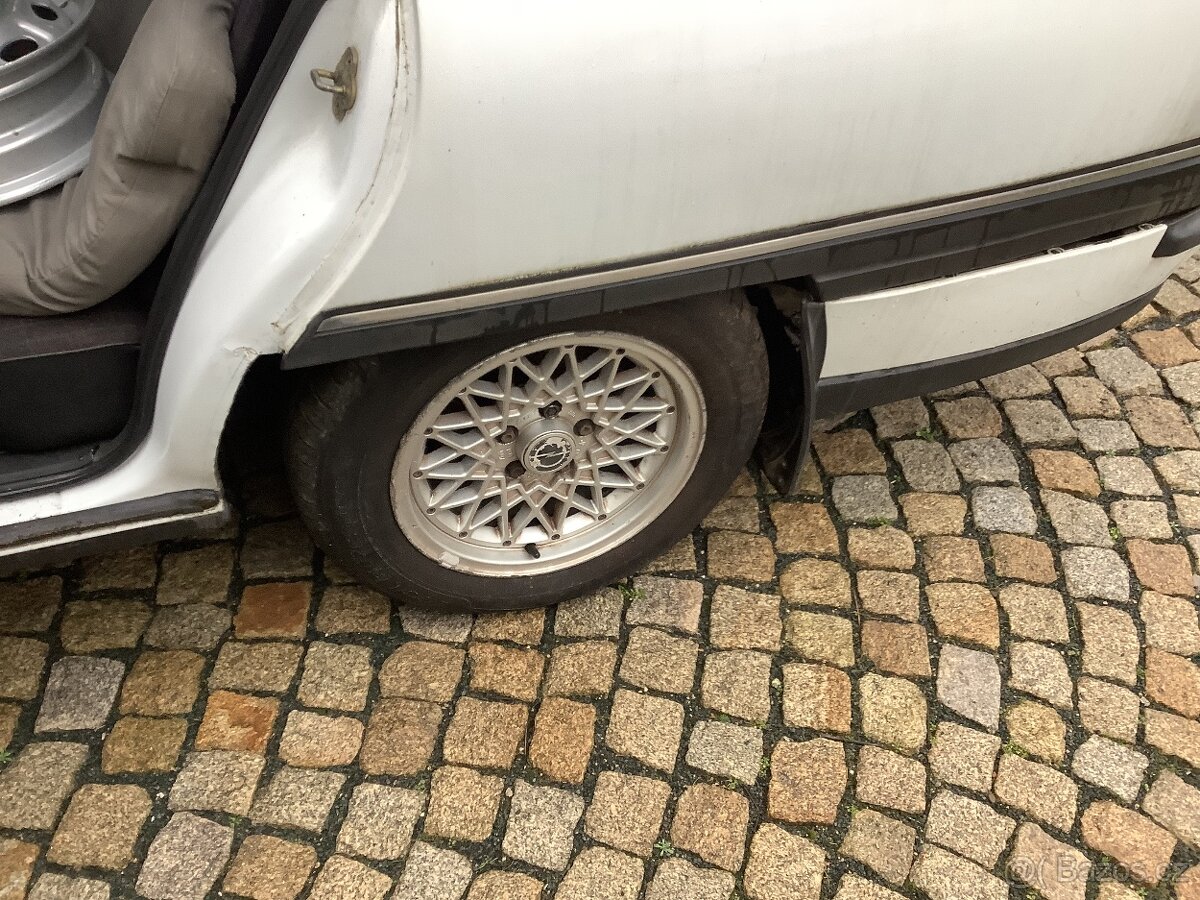 Opel omega combi - 5