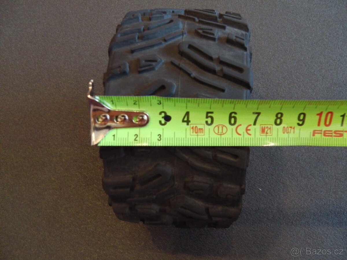 RC KOLA VELKÁ NA AUTA 1/10 - 5