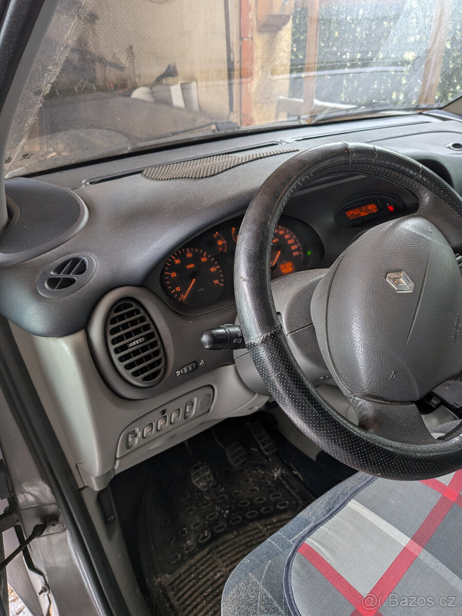 Renault Scenic 1,9 dci, combi - 5