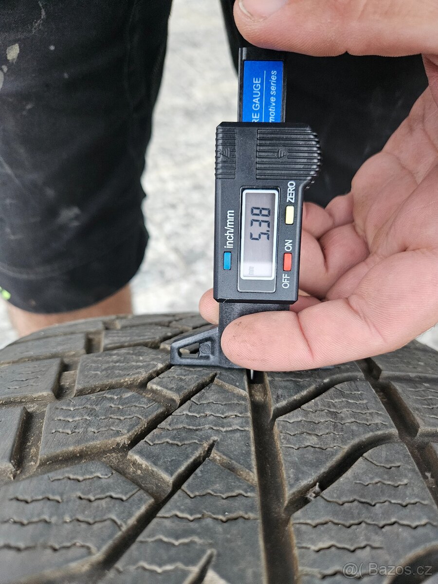 goodride 235/35/19 zimni - 5