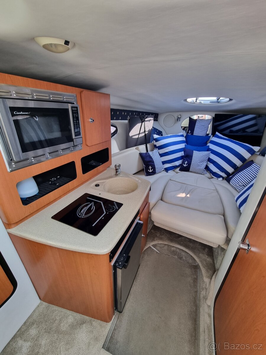 Kajutová loď Crownline 250CR posezónní cena - 5