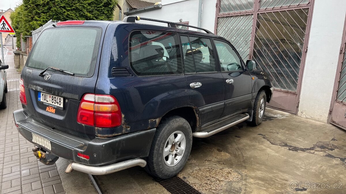 Toyota Land Cruiser LC 100