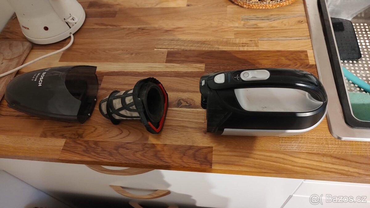 Kuchyňský vysavač ruční Bosch MOVE 14.4 V - 5