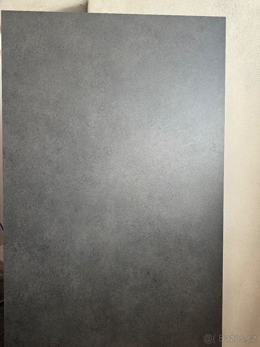 Prodám jídelní stůl - 5