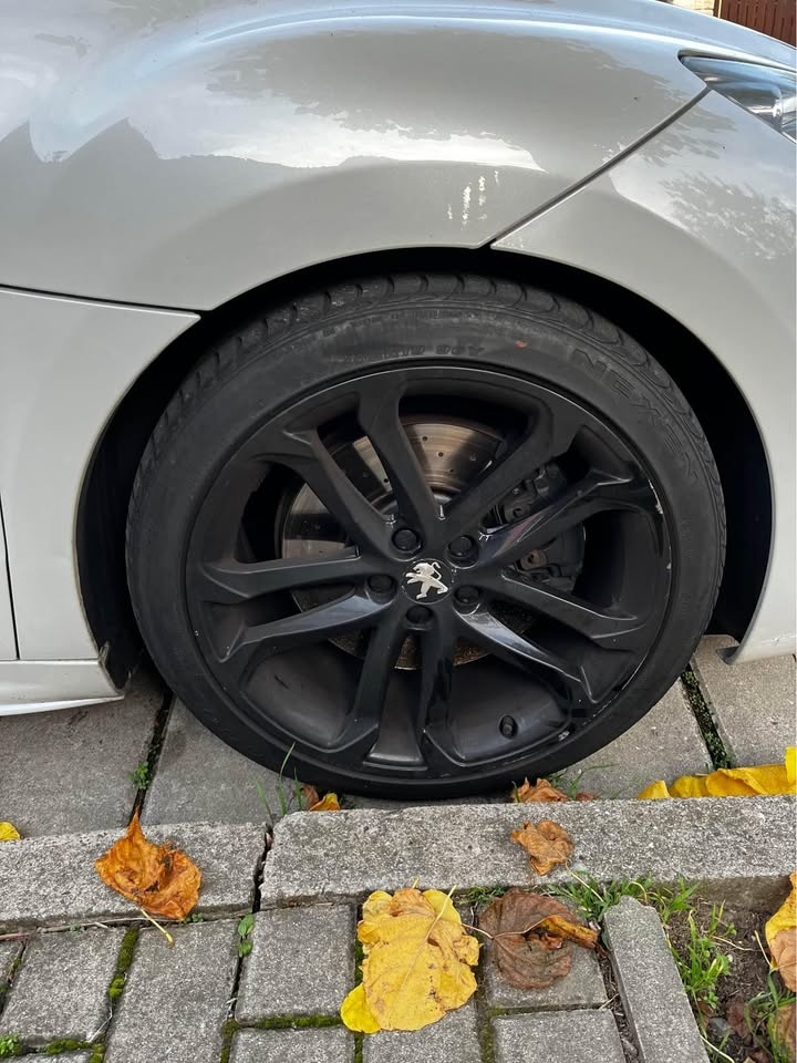 RCZ Kola 19 Peugeot,308/407,3008,5008 - 5