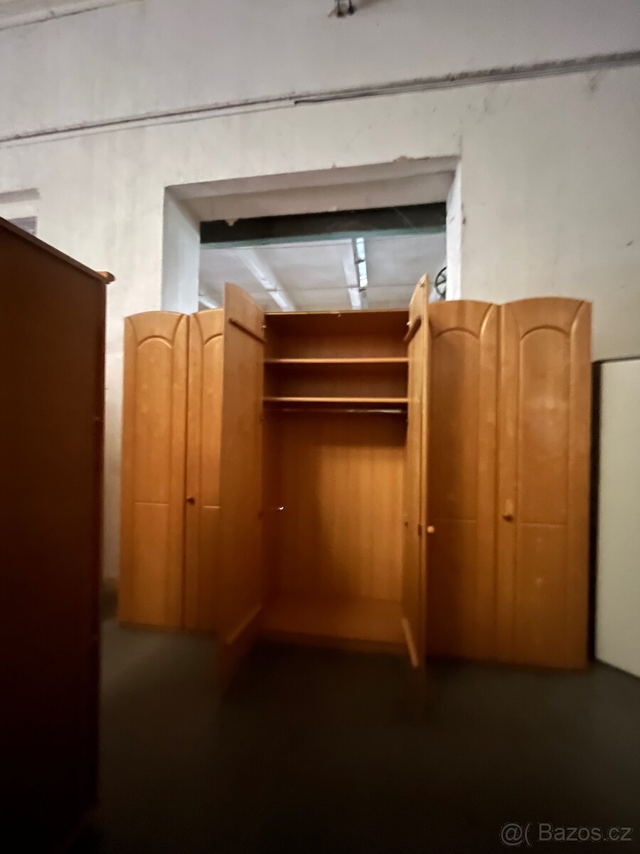 Skříň - 5