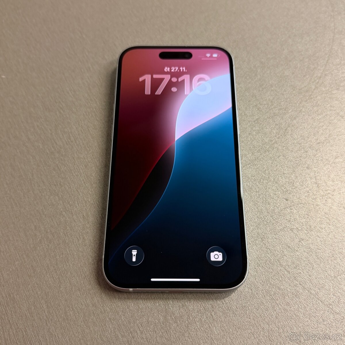 Zánovní iPhone 15 128GB modrý, bez škrábance, 100% baterie - 5