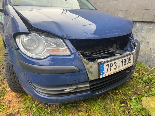 VW Touran 1,9 tdi 2009 - 5