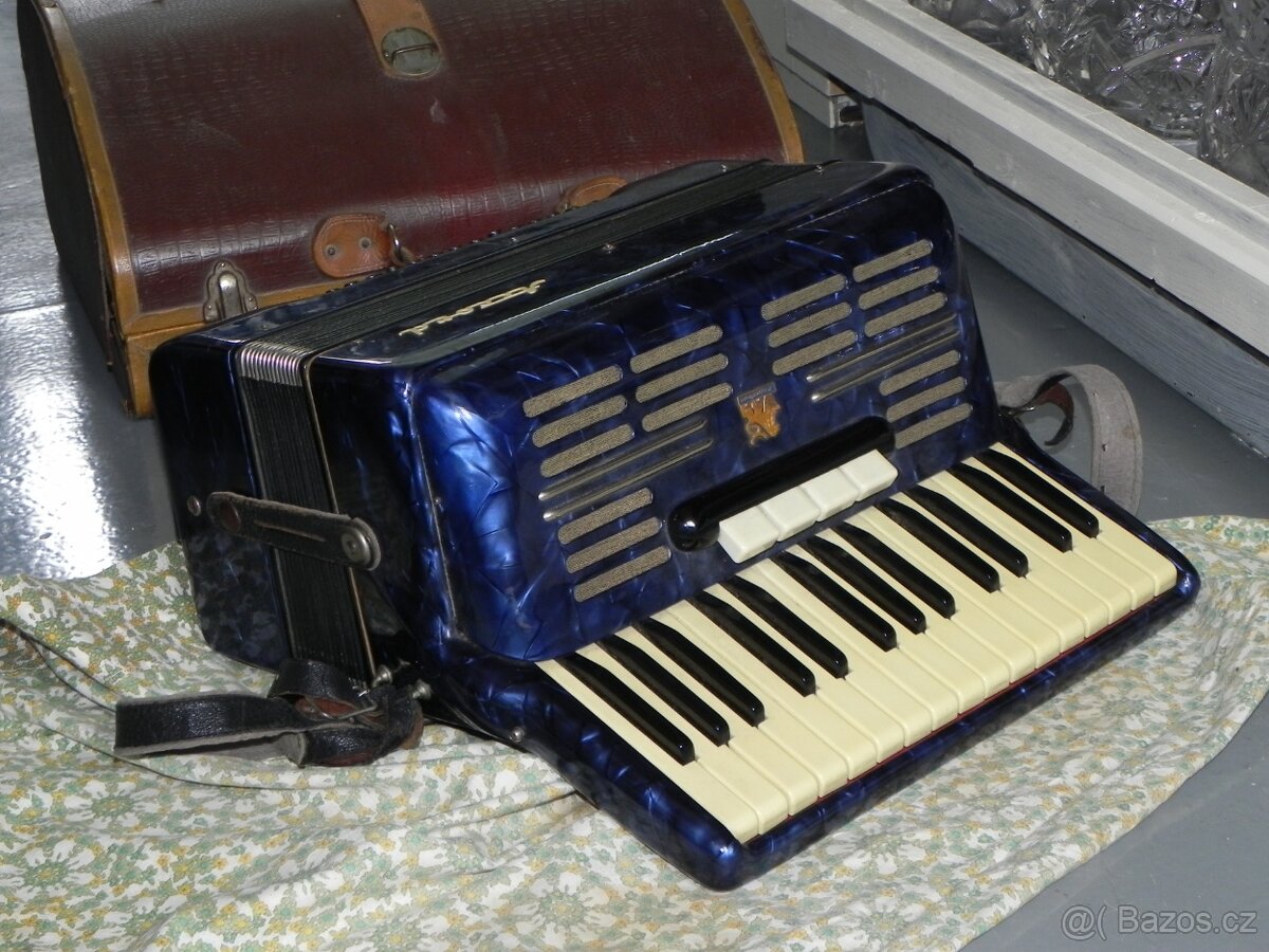 Stará harmonika accord - 5