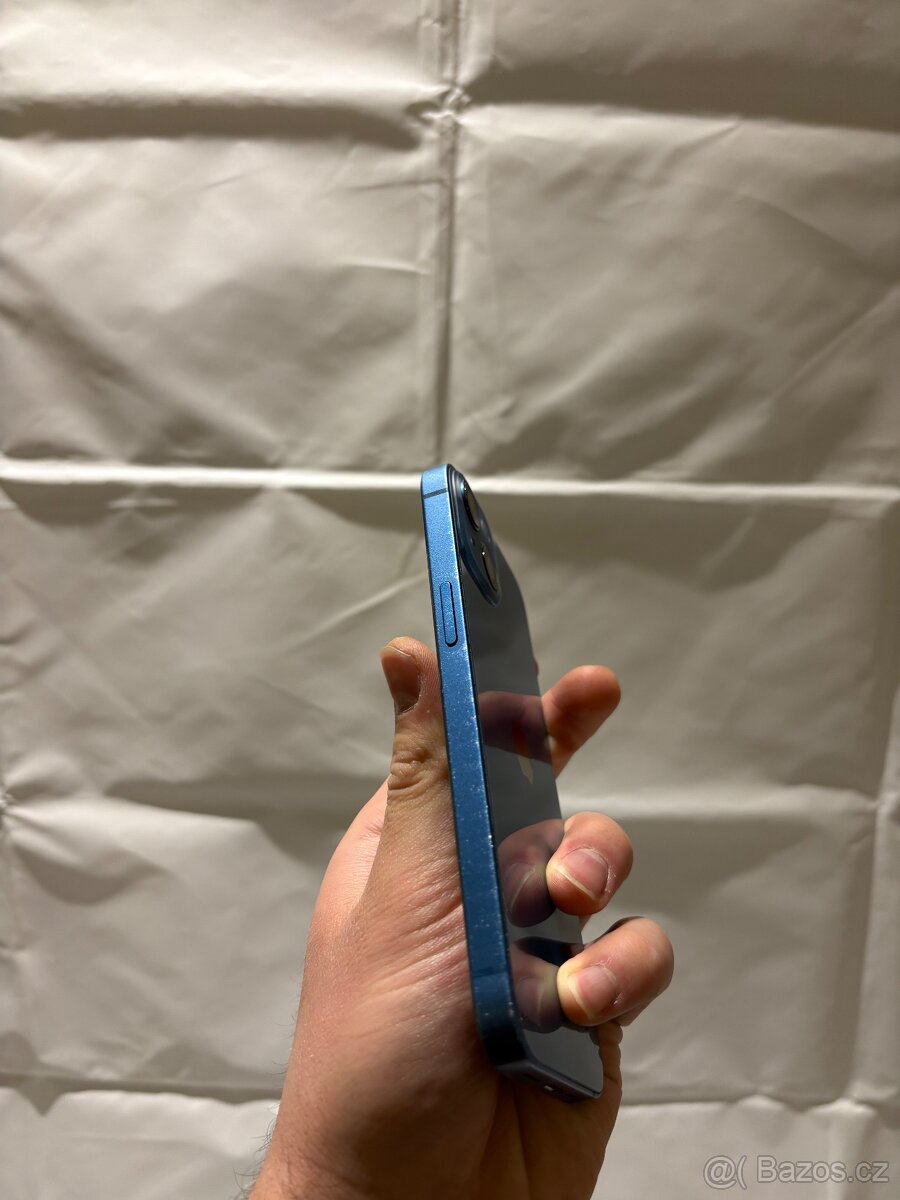 iPhone 13 – 256 GB - 5