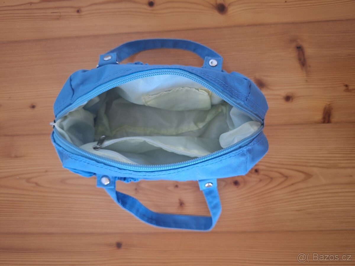 Světle modrá kabelka/kosmetická taštička - 5