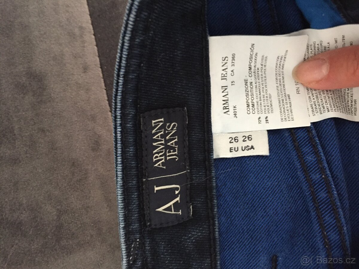 Džíny Guess, Armani, Versace - 5