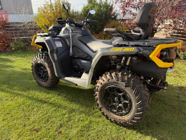 Prodám čtyřkolku Can Am Outlander max 650 XT-P - 5