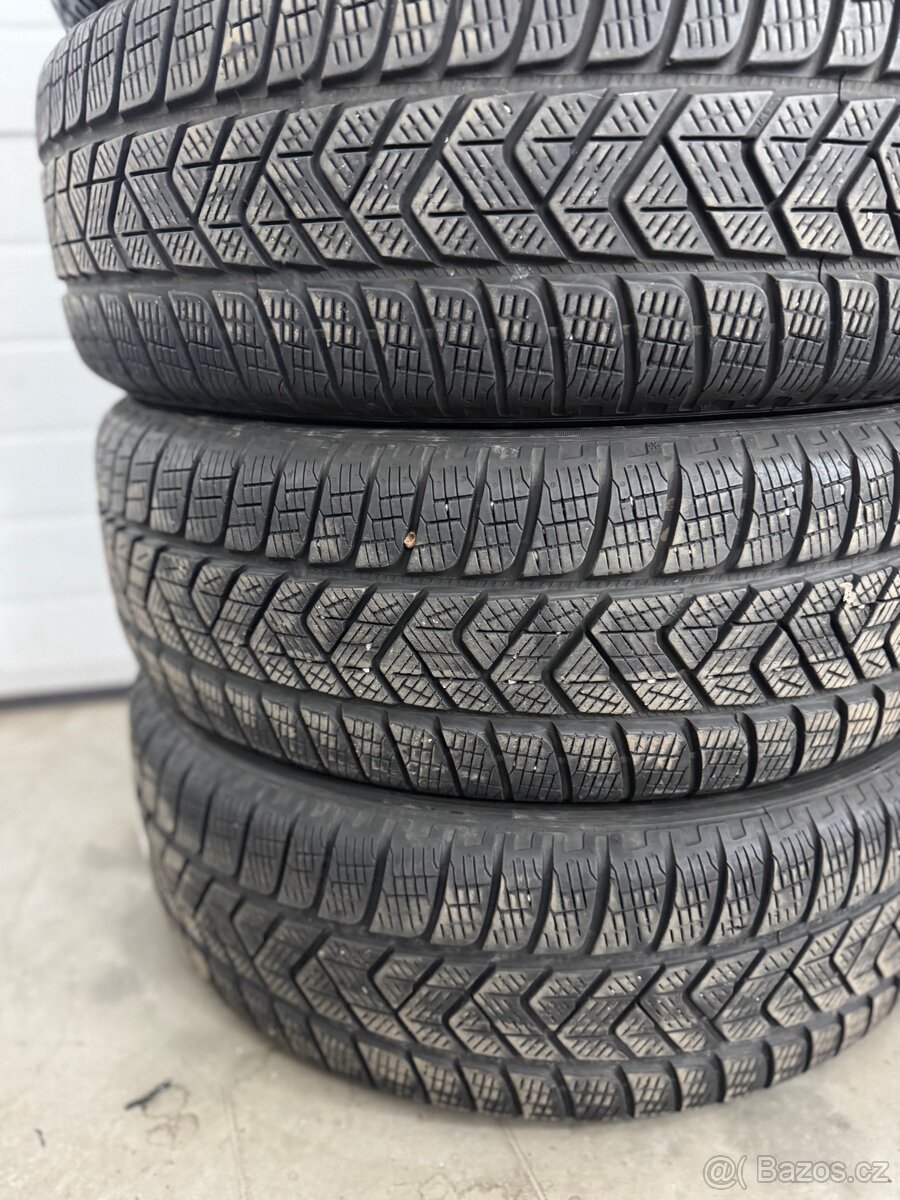 PNEUMATIKY 215/65/17 - 5