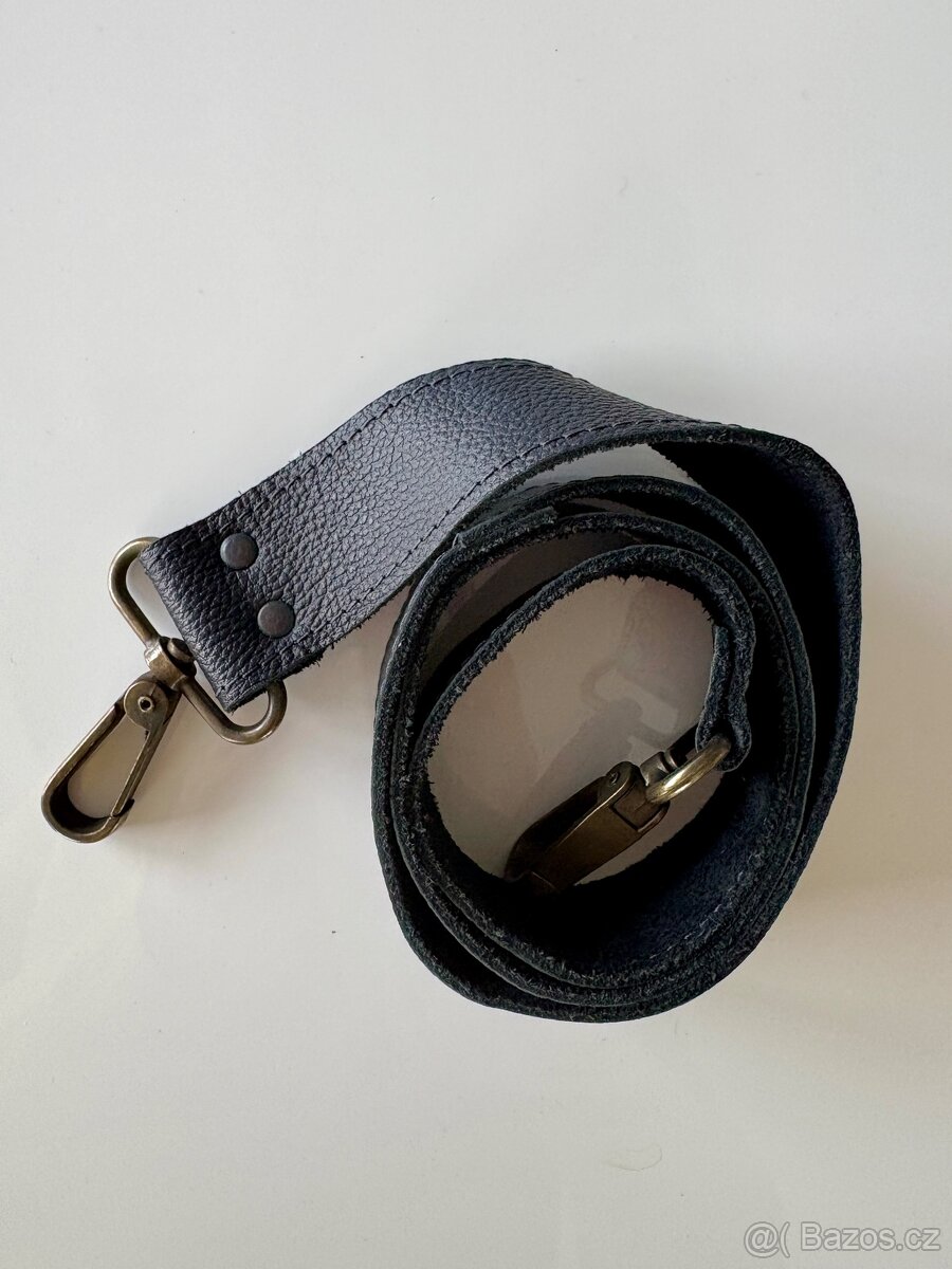 Černá kožená kabelka zn. BODLINE - 5