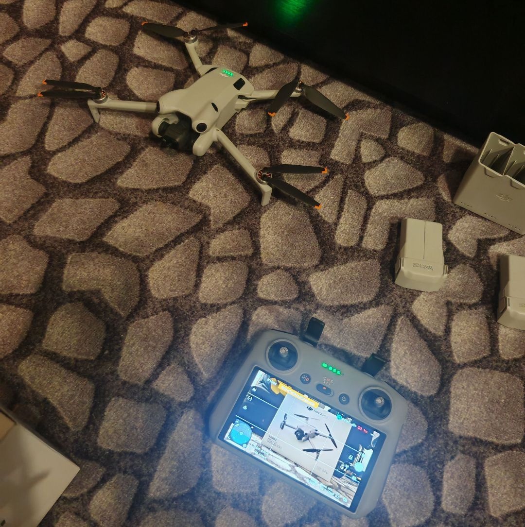 DJI Mini 4 Pro Fly More Combo + DJI RC 2 - 5