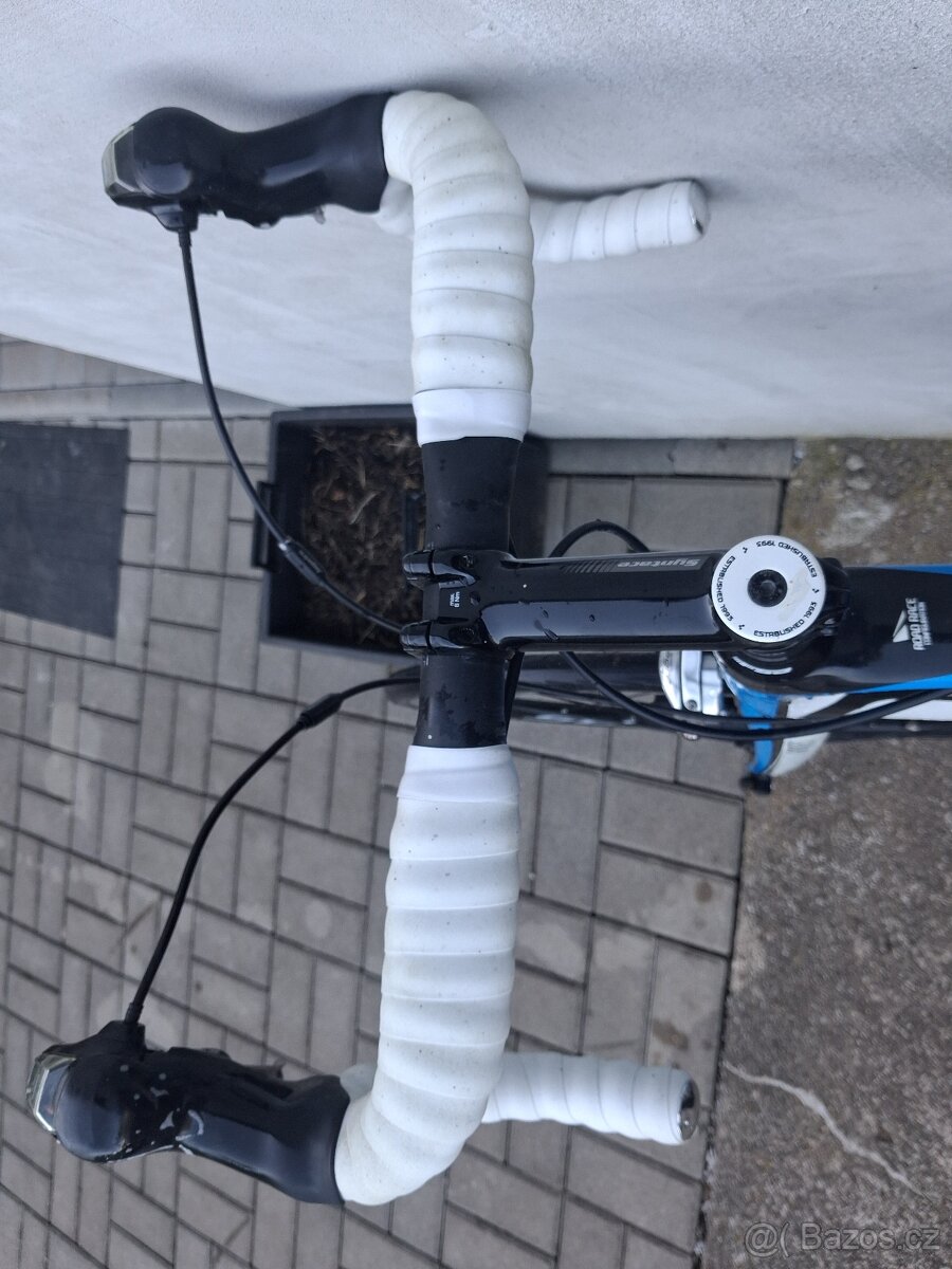 Karbonové silniční kolo CUBE - 5