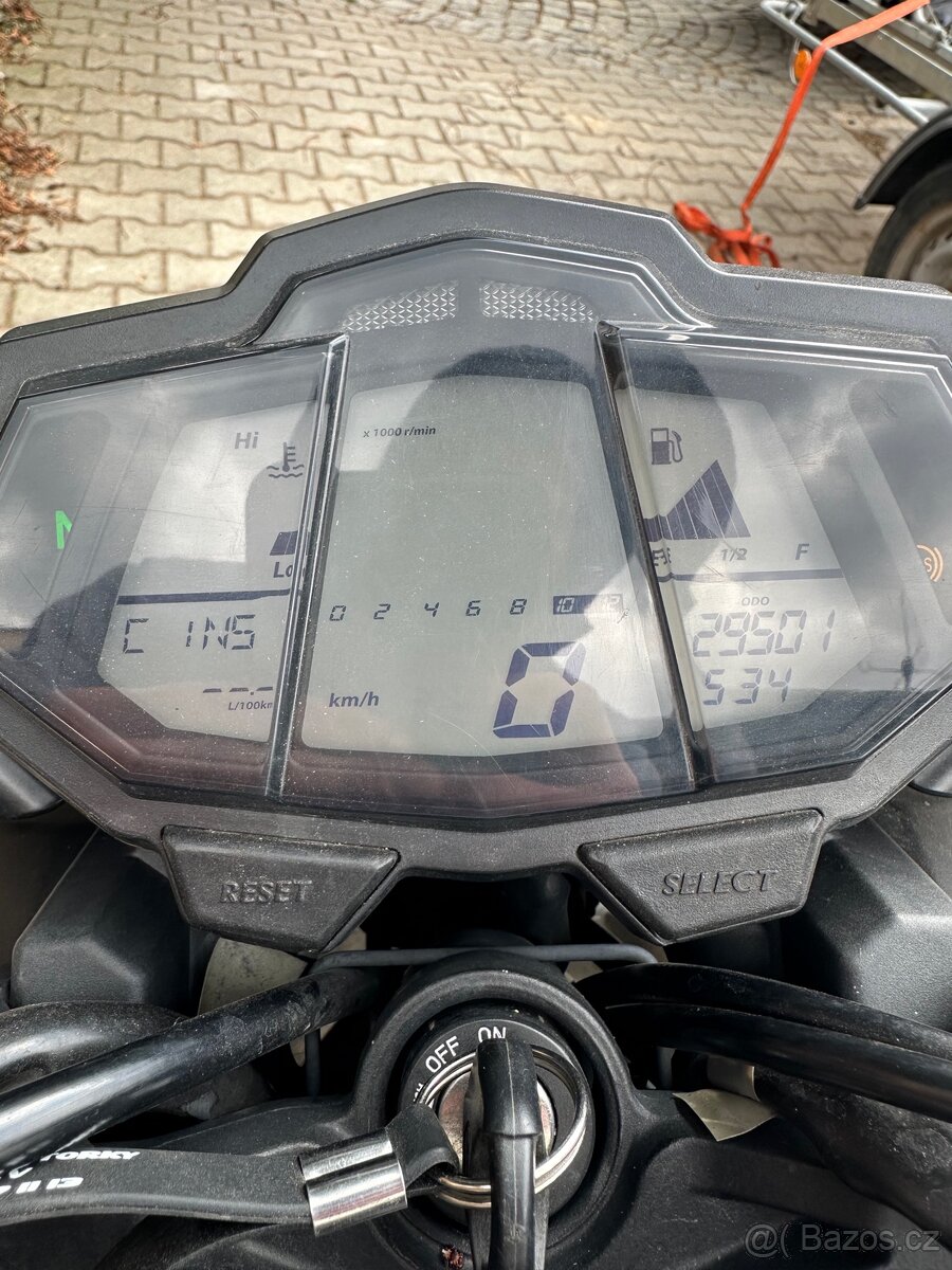 Yamaha mt 125 - 5