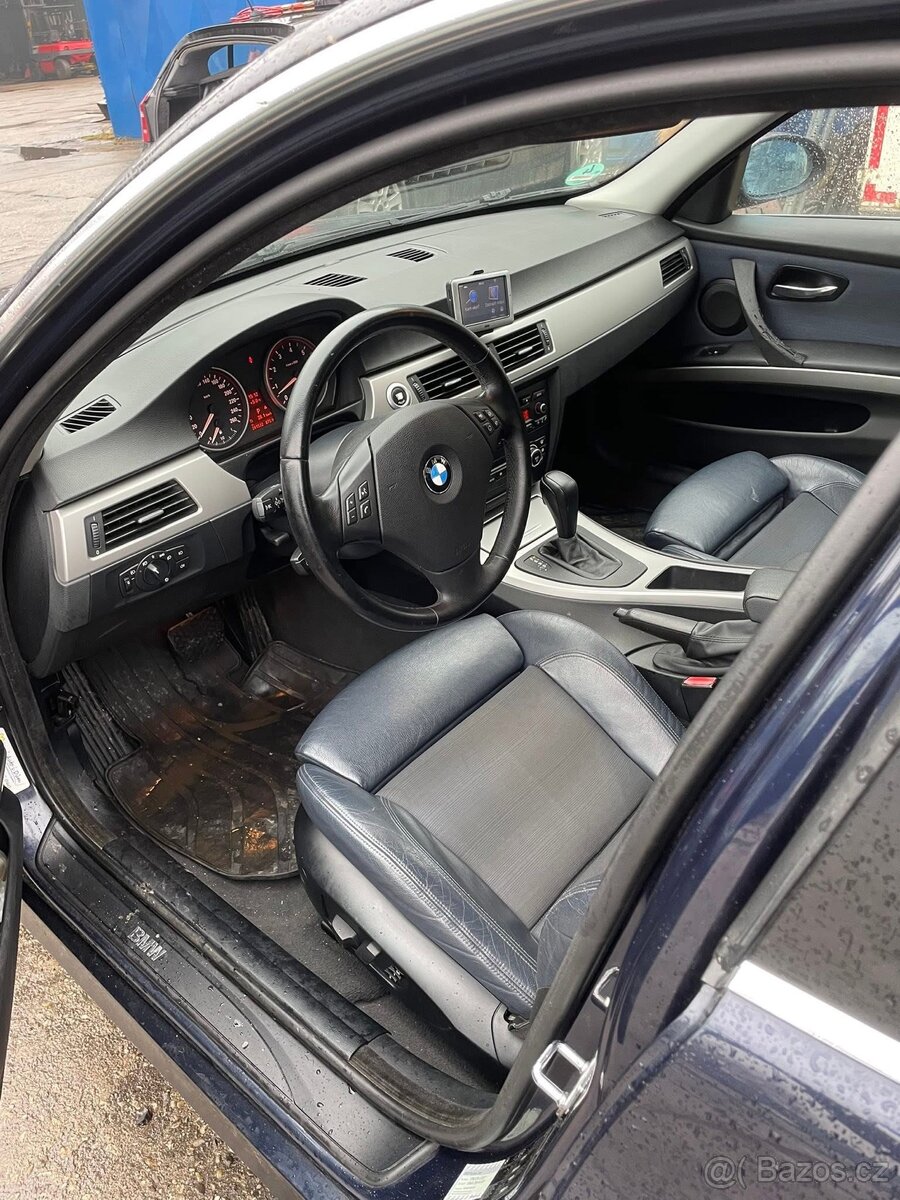 BMW e91 cely vůz po dílech - 5