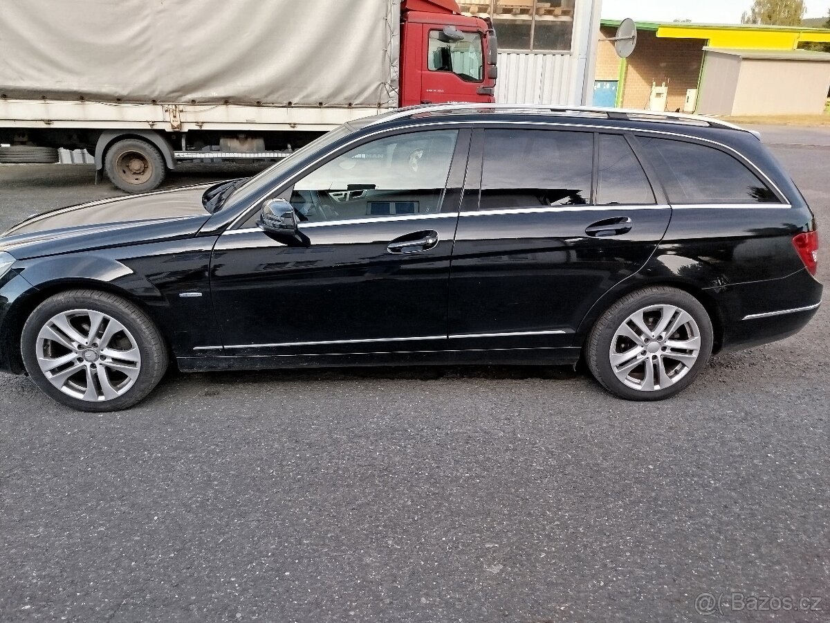 Mercedes C200 CDI Automat Elegant 2011 – 270 000 km - 5