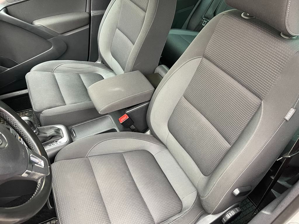 Volkswagen Tiguan 2.0 TDI AUTOMAT 103kW/4x4/ - - 5