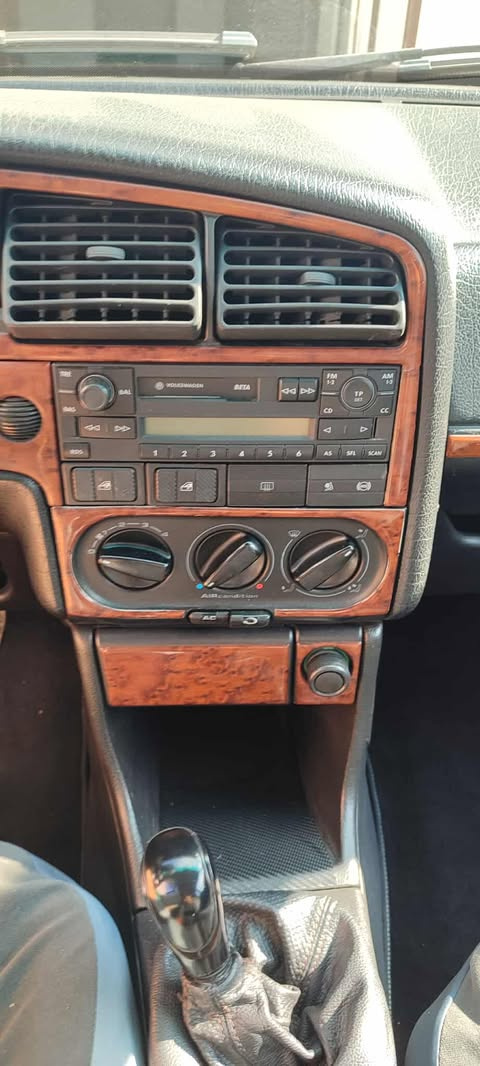 Volkswagen Passat - 5