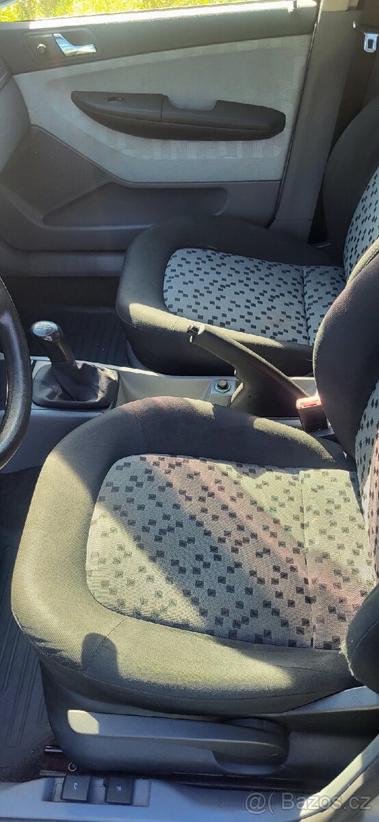 Škoda Fabia kombi 1.4 MPI - 5