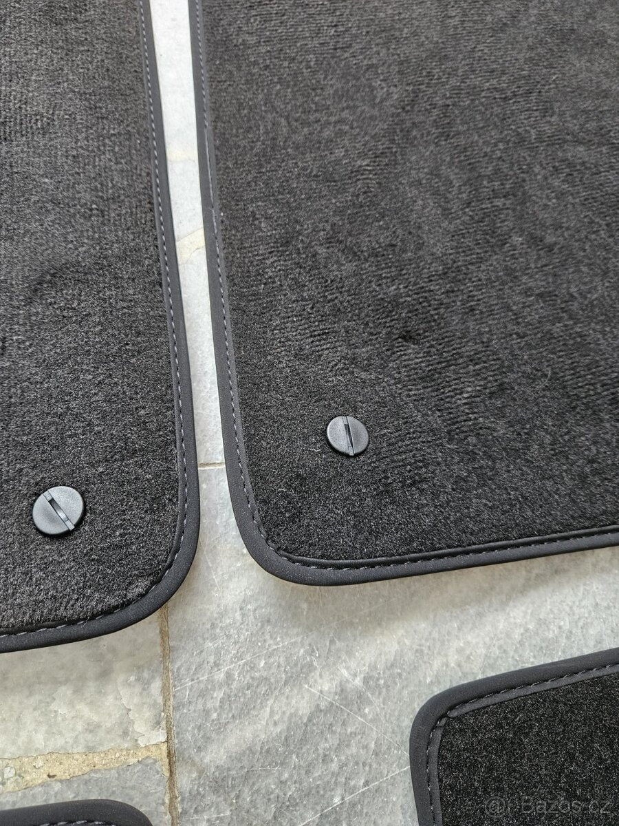 BMW e38 OE Velurove koberečky NOVÉ - 5