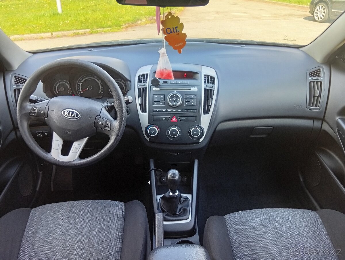 Kia ceed 2010 1.4i LPG - 5