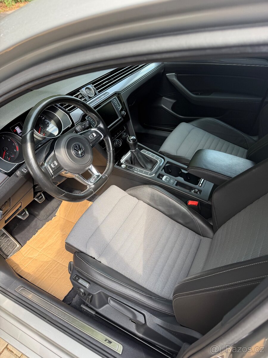 Volkswagen Passat R-line - 5