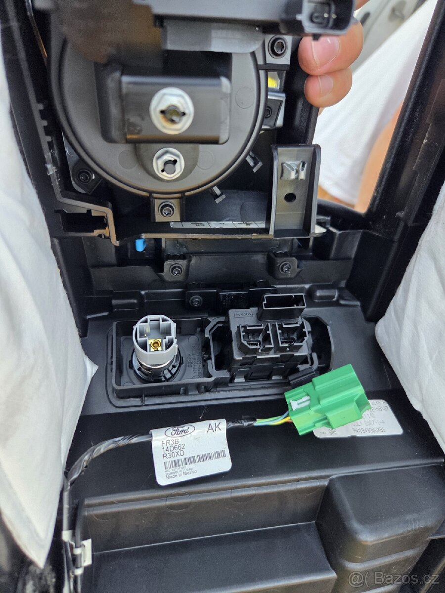 Ford mustang středový tunel - 5