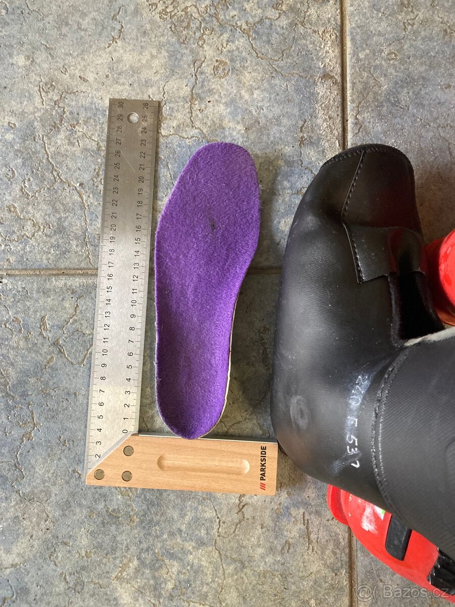 Prodám dětské lyže a boty - 5