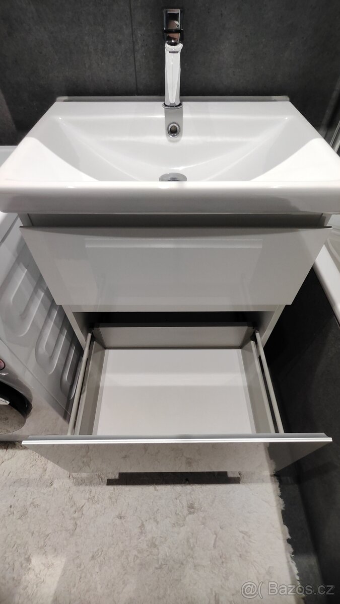 Koupelnový nábytek - 5