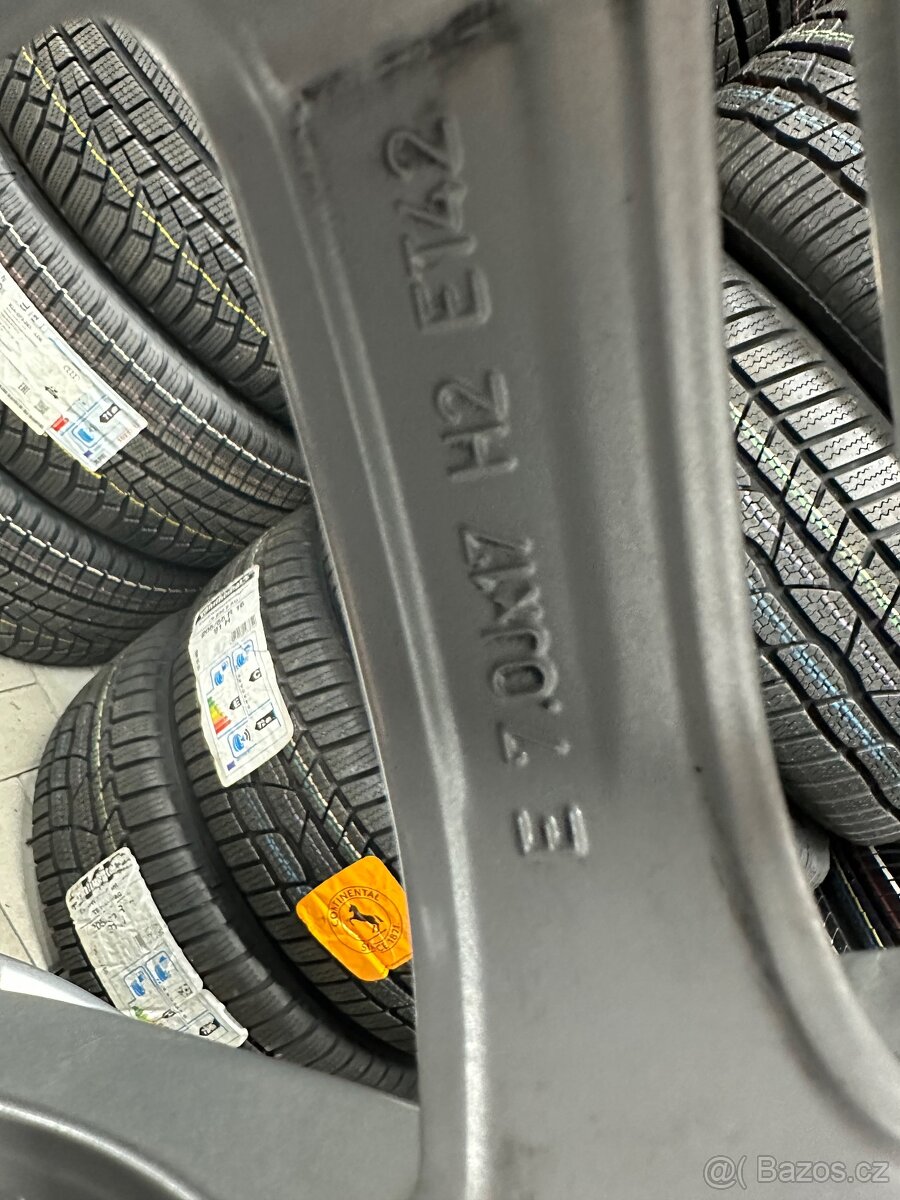 AUDI A4 B9 - ORIGINÁLNÍ ZÁNOVNÍ SADA - 5