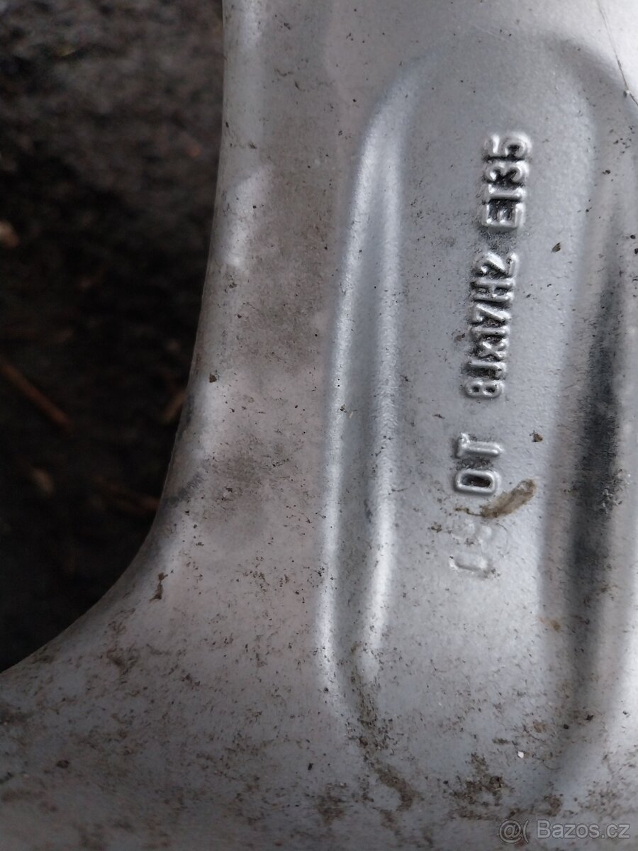 kola Škoda Octavia 215/45/17 - 5