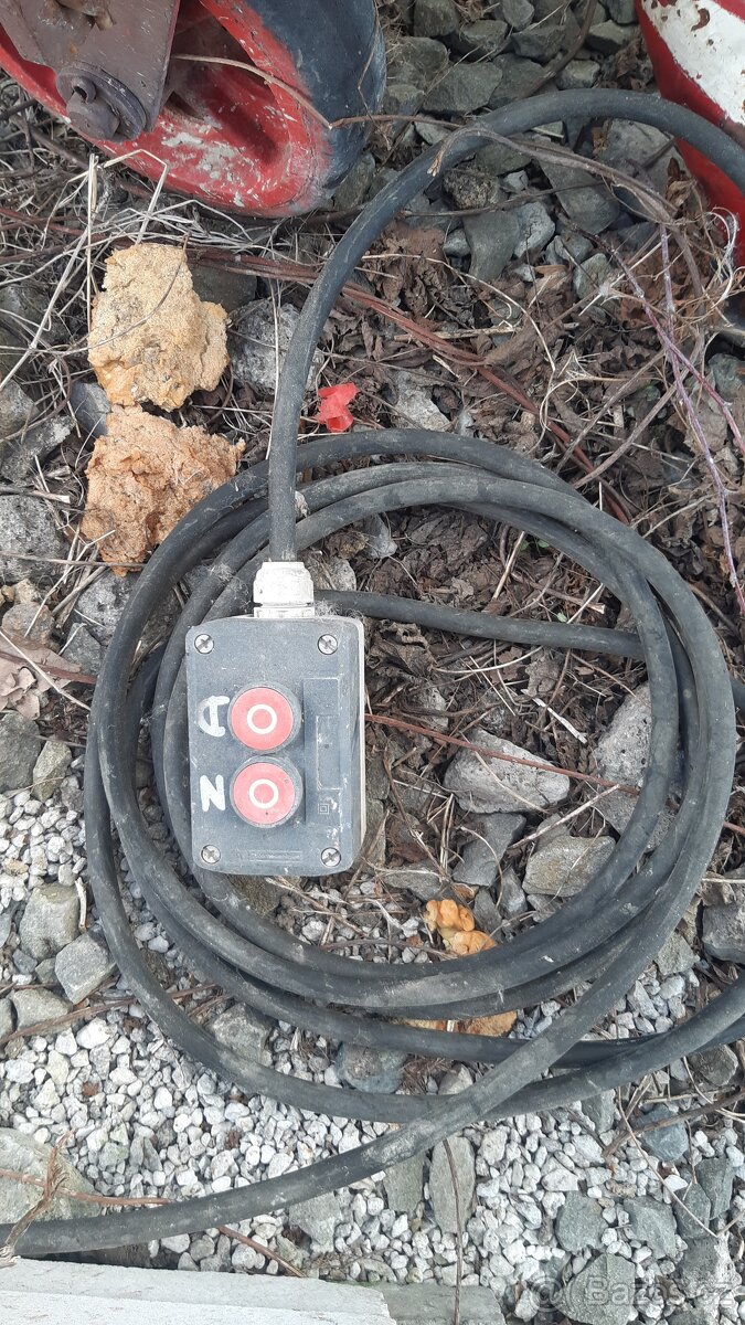 stavebni vratek EVL 250 - 5