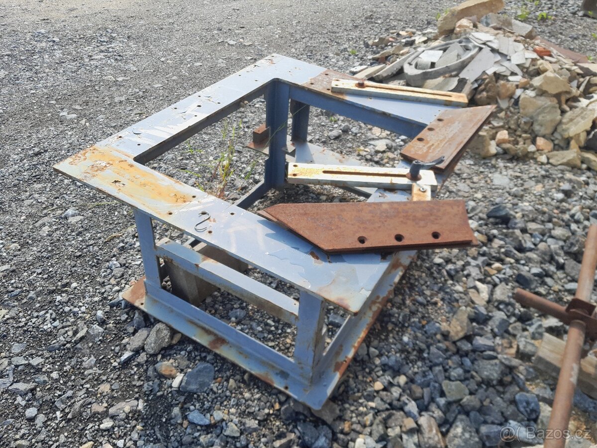 Dílenský ponk, podstavec, stůl - 5