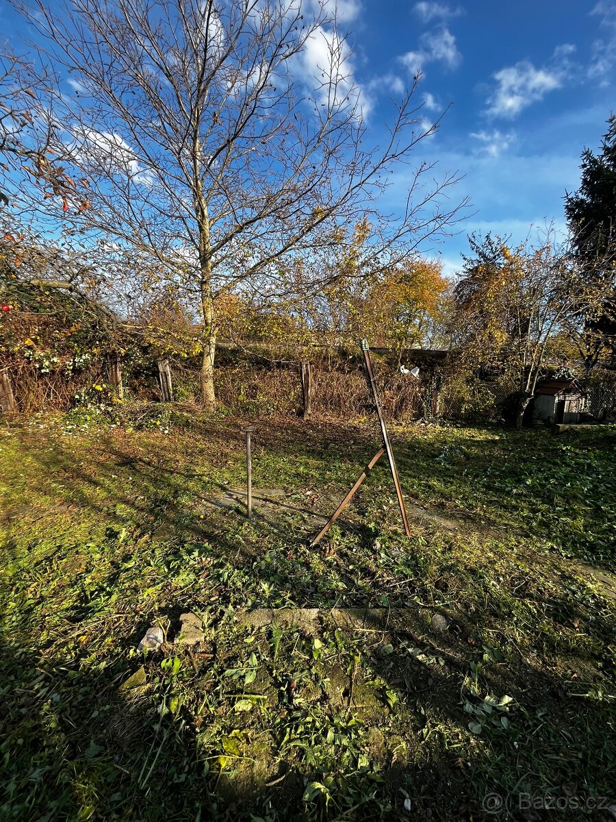 Pronajem zahrady UH - 5