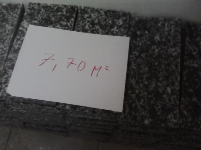 dlažba štípaná 7,75 metrů čtverečních 1400 - 5