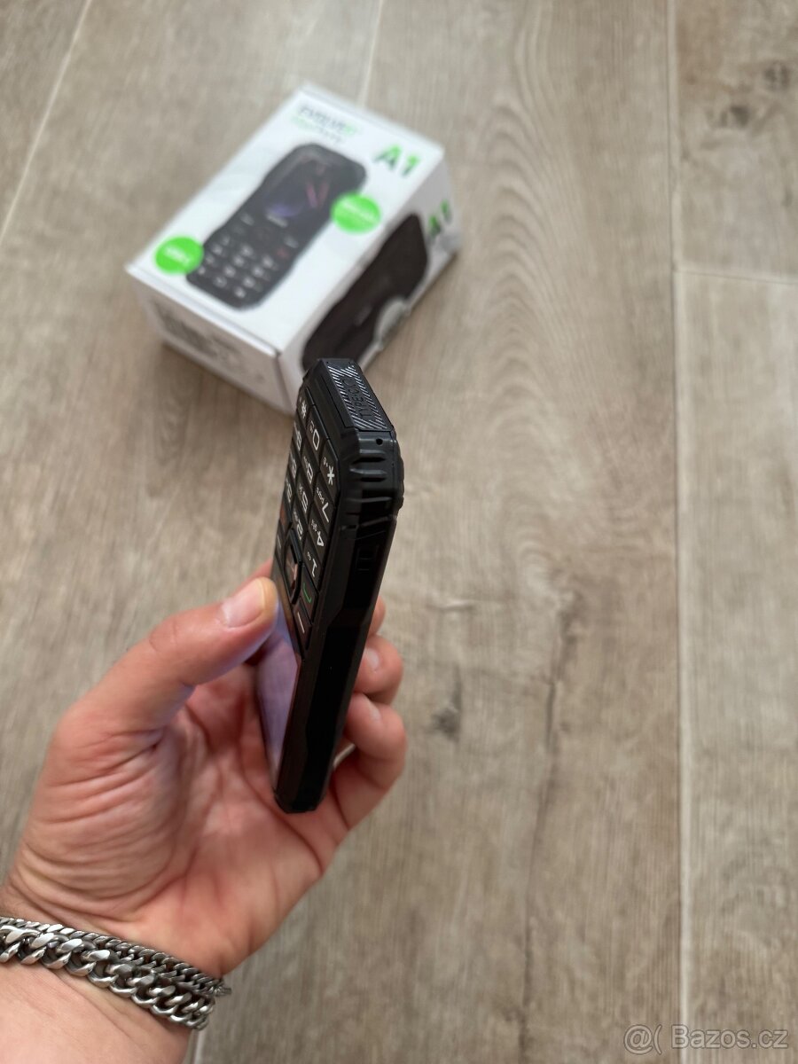 Evolveo MaxPhone A1 - 5