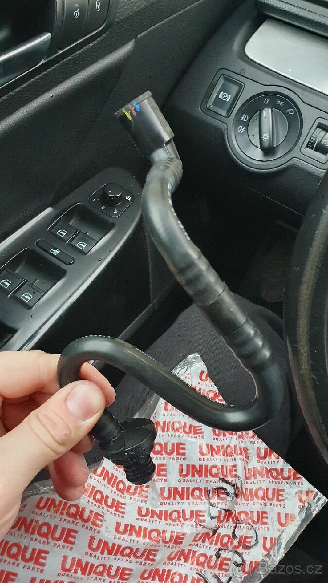 Podtlaková hadice Octavia - 5