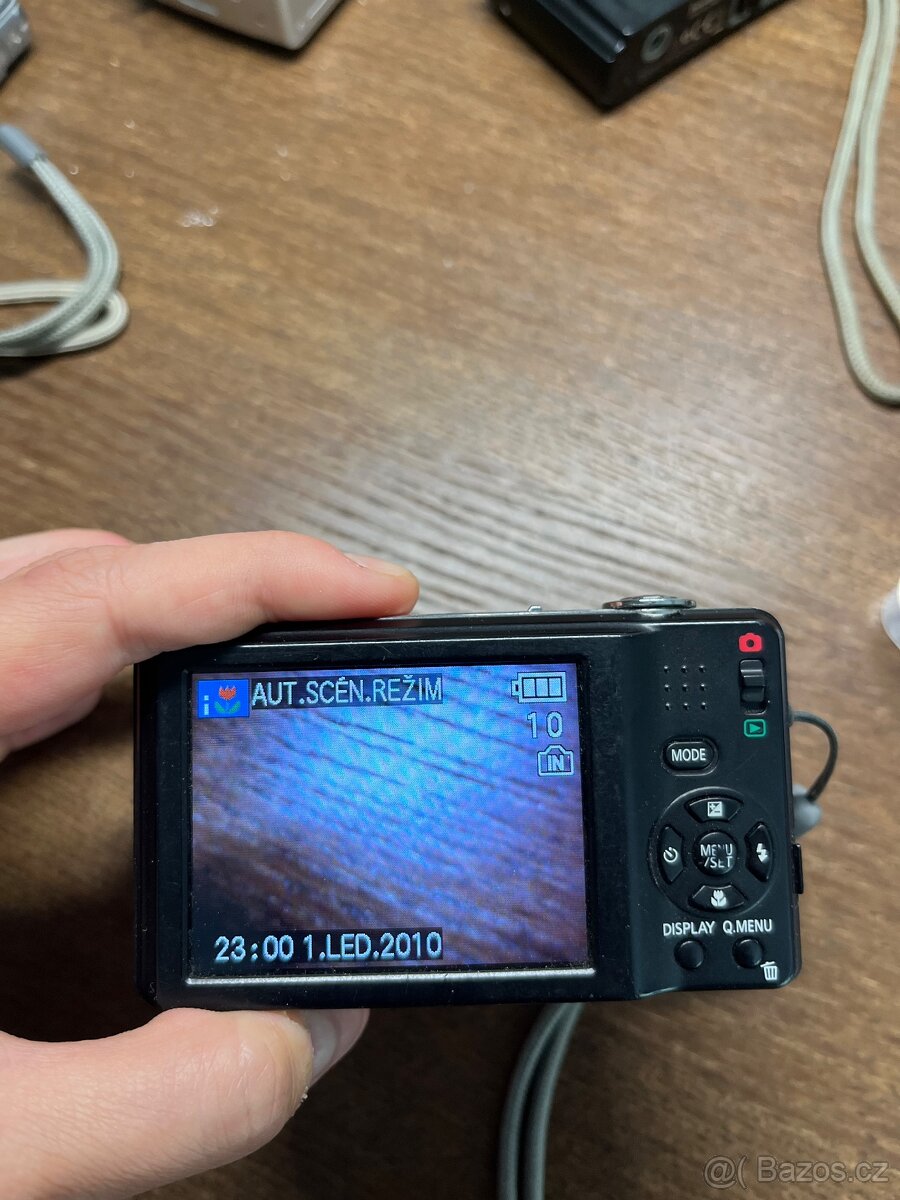 Panasonic Lumix DMC-F3 - 5