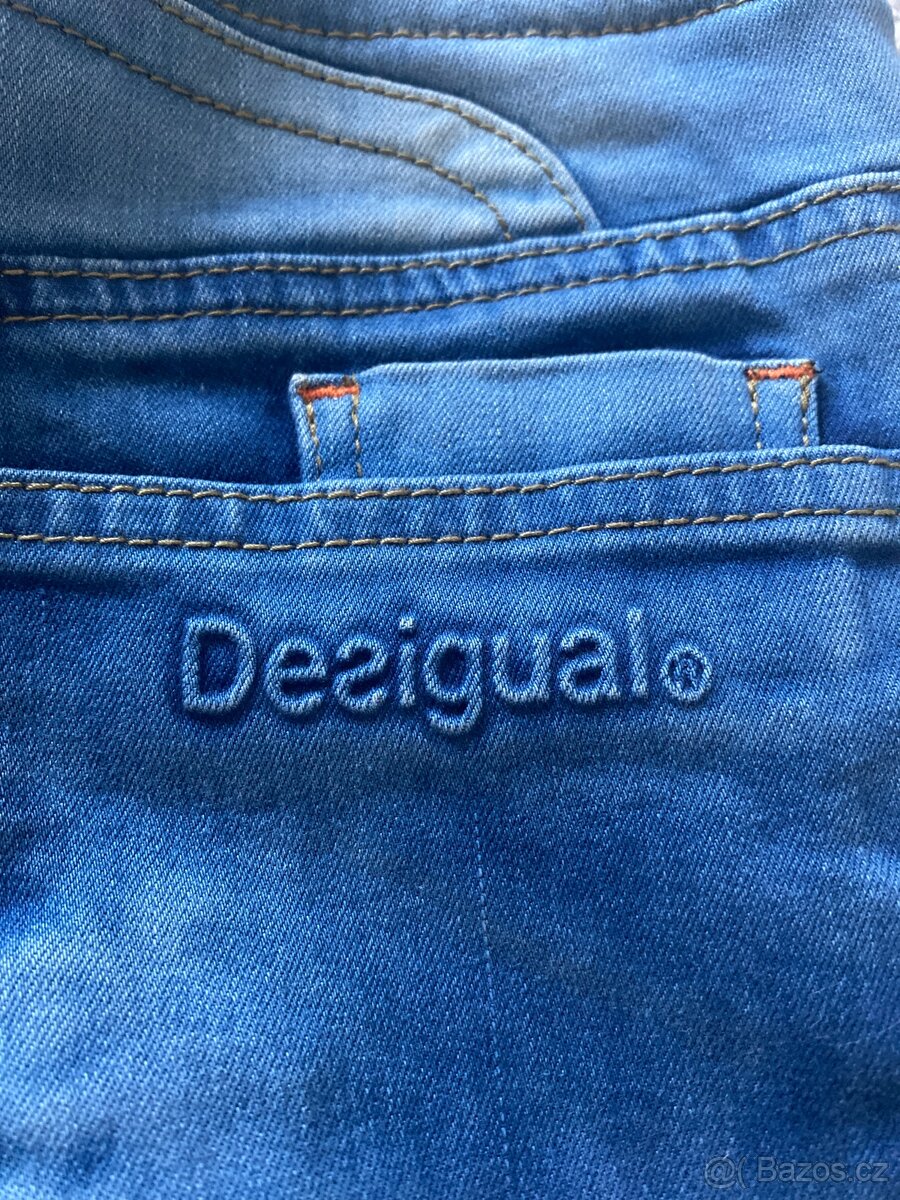 Kratasy Desigual - 5