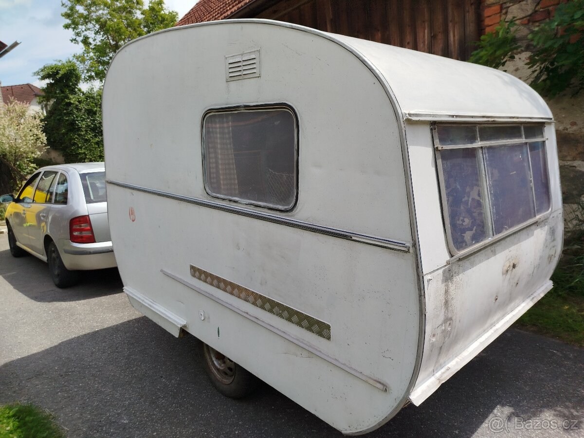 Karavan na pevné stání - 5