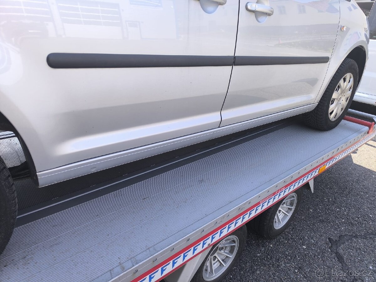 VW CADDY 1,6 TDI TOP STAV - 5