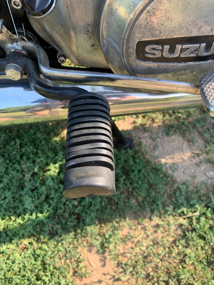 Suzuki GT 250 1976 - 5